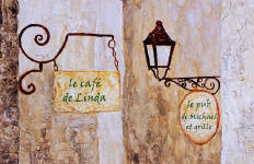 personalized or customized art