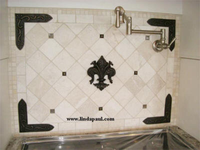 fleur de lis kitchen backsplash idea