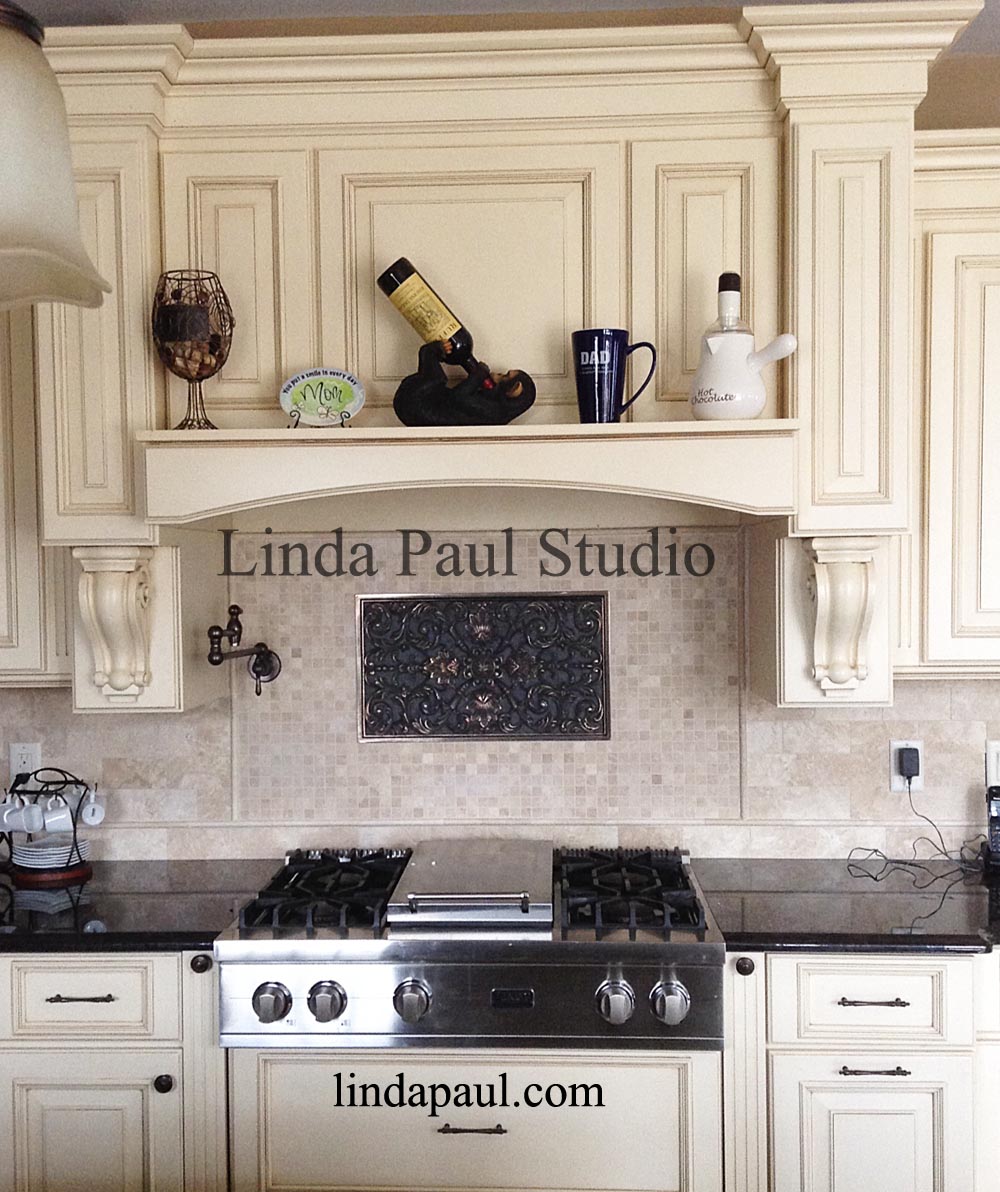 Kitchen Backsplash Plaques - Ravenna Decorative Tile Medallion